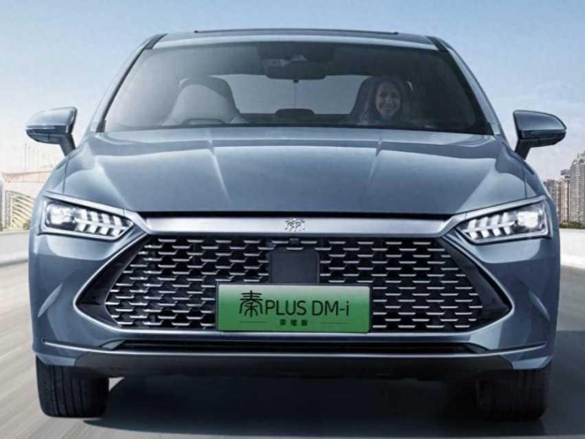 不给燃油车活路！比亚迪宋Pro DM-i荣耀版上市，仅售10.98万起