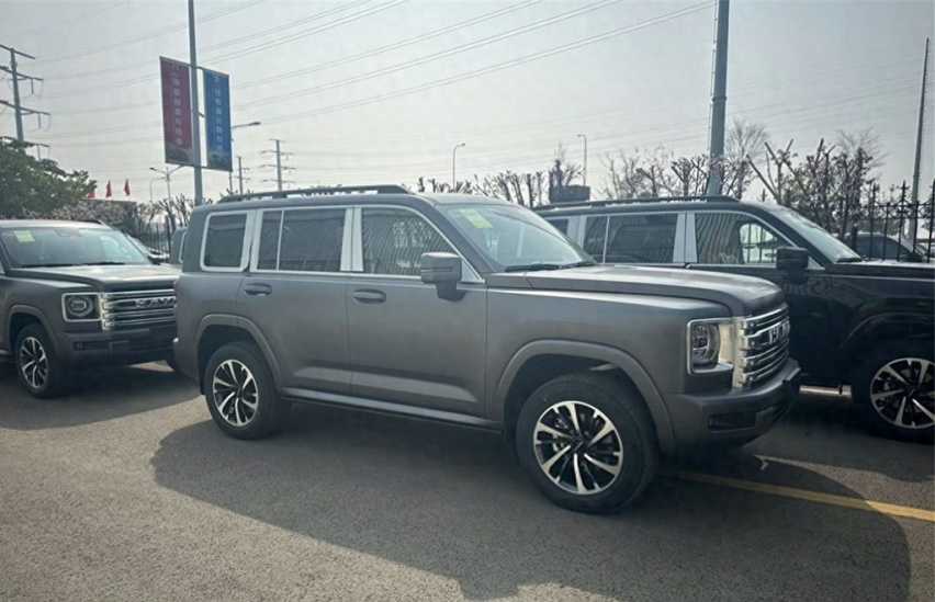 你们要的中大型硬派越野车！全新一代哈弗H9实车首曝