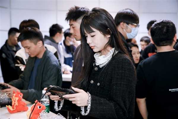 10大系列40款!微星笔记本全线巡礼:270W极限释放无敌插图42 10大系列40款!微星笔记本全线巡礼:270W极限释放无敌