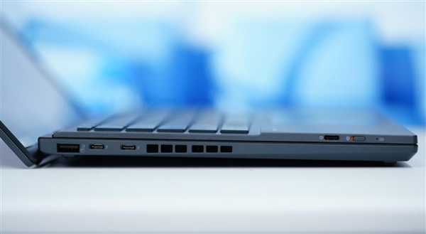 双2.8K OLED触控屏!华硕灵耀14 双屏笔记本图赏插图12 双2.8K OLED触控屏!华硕灵耀14 双屏笔记本图赏