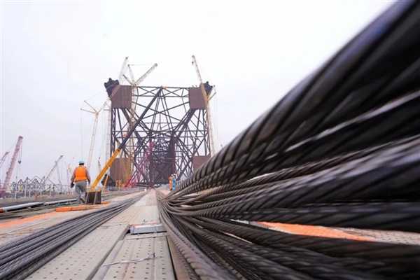我国自主设计建造!338.5米的亚洲第一深水导管架完工插图1 我国自主设计建造!338.5米的亚洲第一深水导管架完工
