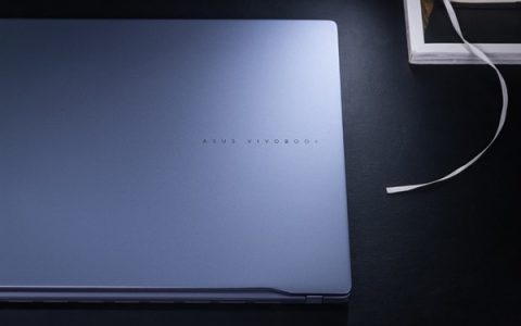 华硕无畏Pro 15 2024上手：16小时续航惊人