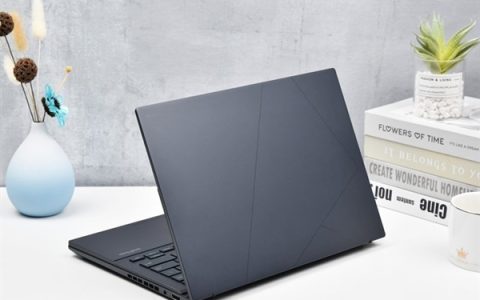 华硕灵耀14双屏笔记本上手：双屏加持 效率飞起