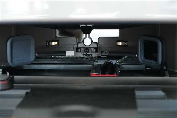 11000Pa暴风吸力+四区双震！石头自清洁扫拖机器人G20S图赏