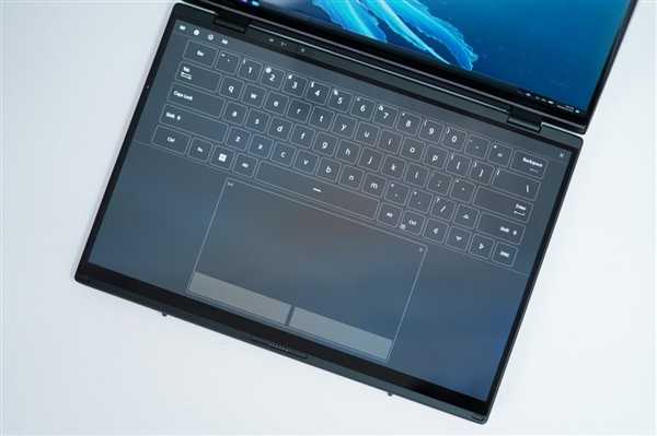 双2.8K OLED触控屏!华硕灵耀14 双屏笔记本图赏插图7 双2.8K OLED触控屏!华硕灵耀14 双屏笔记本图赏