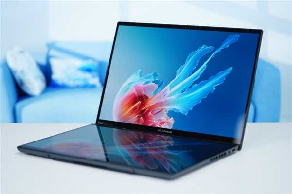 双2.8K OLED触控屏!华硕灵耀14 双屏笔记本图赏插图21 双2.8K OLED触控屏!华硕灵耀14 双屏笔记本图赏