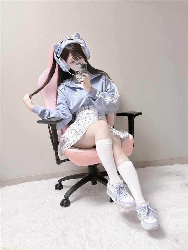 《妮姬:胜利女神》美女画师COS照:这身材太棒了插图4 《妮姬:胜利女神》美女画师COS照:这身材太棒了