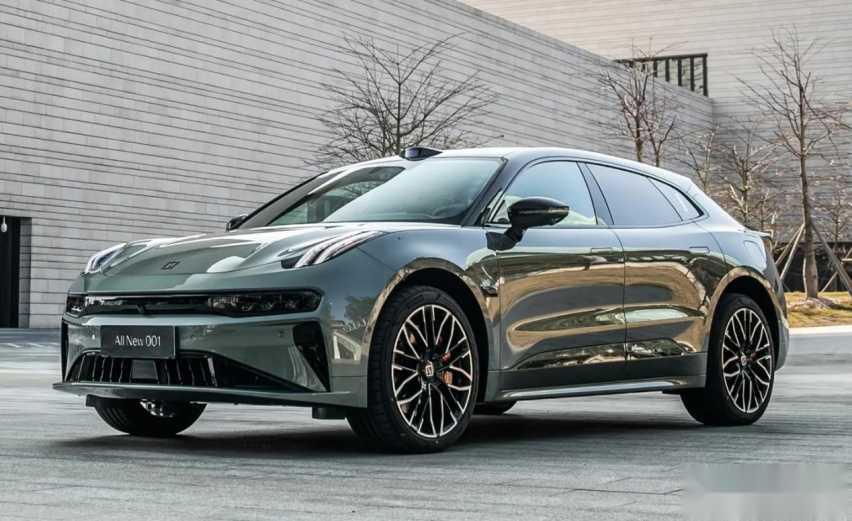 2024款极氪001，26.9万就可以拥有678马力，V12内燃机级别