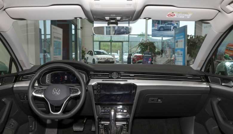 中型车市场的“神车”，迈腾高颜值与强劲动力并存插图1