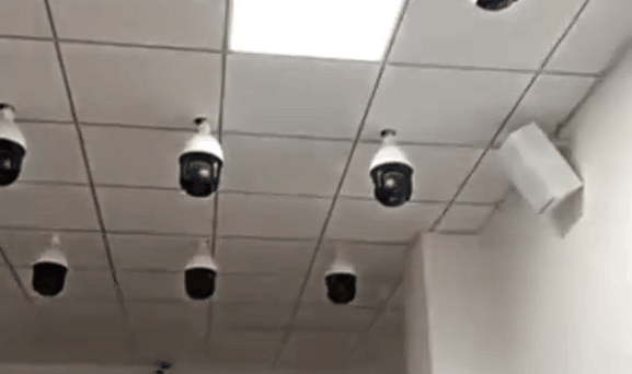 一教室内布满摄像头 保定学院回应：考试专用、平时不启用