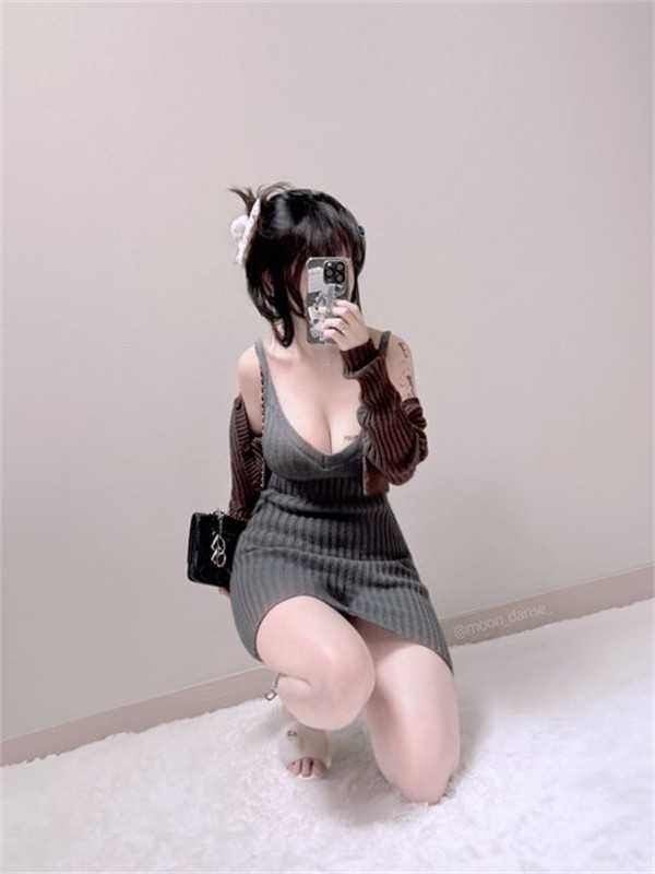 《妮姬:胜利女神》美女画师COS照:这身材太棒了插图 《妮姬:胜利女神》美女画师COS照:这身材太棒了