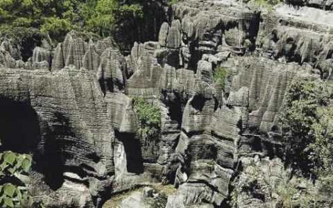 中国又一座城市被老外“占据”，十万老外赖着不走，你知道在哪吗？