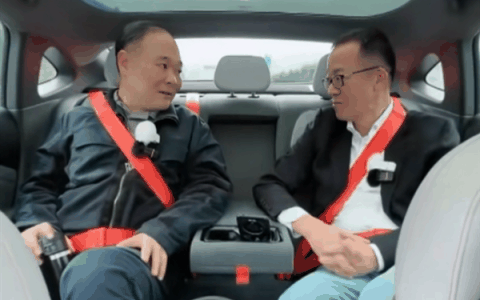 吉利李书福：大众桑塔纳不值22万 只值5万