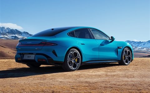 美媒评小米汽车上市：非凡的壮举！