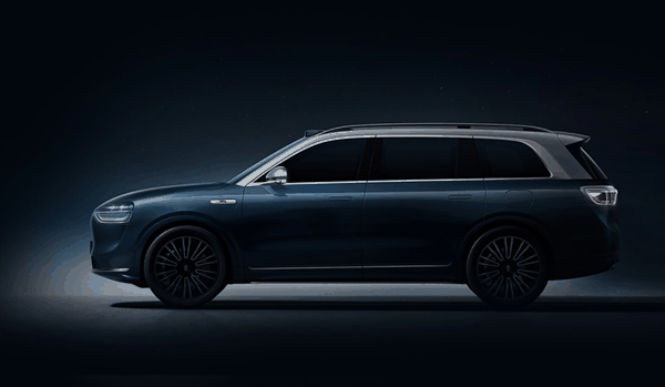 问界M9超级工厂上央视新闻：全车1万多零部件实时自动检测