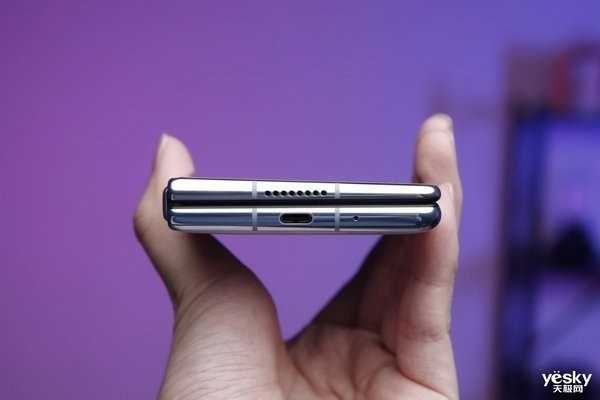 从一枝独秀到百花齐放 聊聊那些让我印象深刻的折叠屏插图14 从一枝独秀到百花齐放 聊聊那些让我印象深刻的折叠屏
