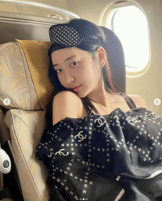 接住泼天流量!女主体模在刚刚ins介绍中加上《星刃》插图2 接住泼天流量!女主体模在刚刚ins介绍中加上《星刃》