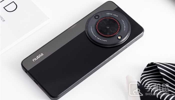 努比亚Nubia 小牛有3.5mm耳机孔吗？