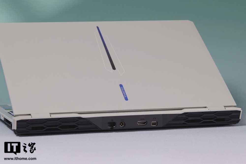 七彩虹隐星 P15 2024 游戏本图赏:换肤颜值大涨,黑白撞色是经典插图12 七彩虹隐星 P15 2024 游戏本图赏:换肤颜值大涨,黑白撞色是经典