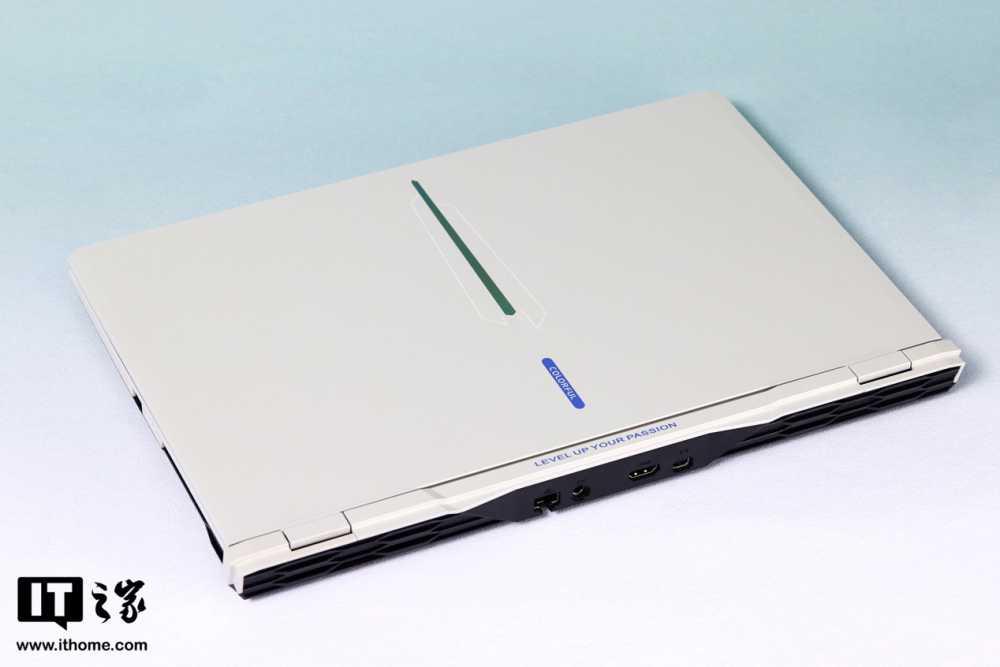 七彩虹隐星 P15 2024 游戏本评测：性价比依旧，颜值大提升