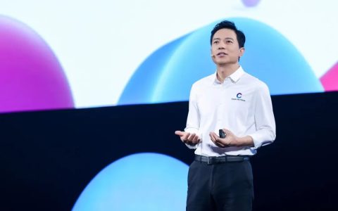 人人都可成为AI开发者！李彦宏带来三大AI开发神器