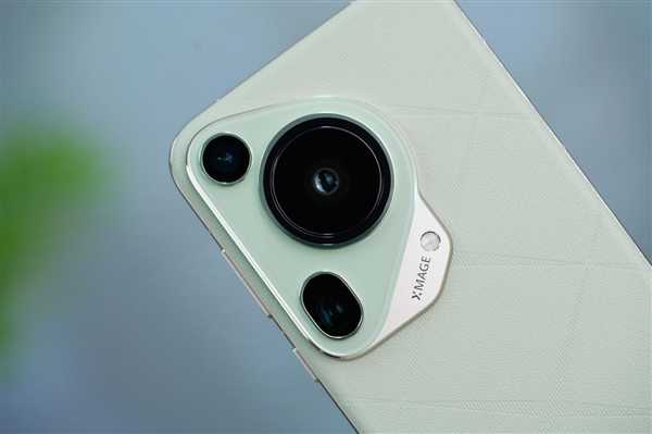 10999元!华为Pura 70 Ultra图赏:伸缩摄像头吸睛插图18 10999元!华为Pura 70 Ultra图赏:伸缩摄像头吸睛