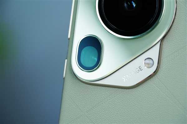 10999元!华为Pura 70 Ultra图赏:伸缩摄像头吸睛插图22 10999元!华为Pura 70 Ultra图赏:伸缩摄像头吸睛