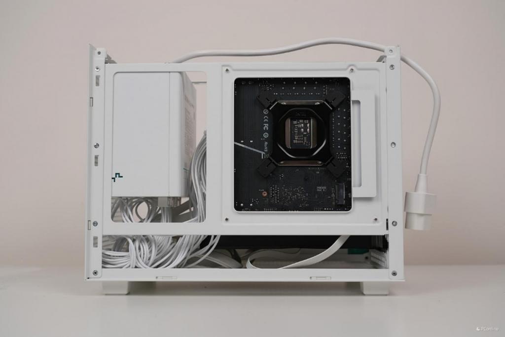 纯白便携 ITX 机箱 九州风神 CH160 试装体验插图27 纯白便携 ITX 机箱 九州风神 CH160 试装体验