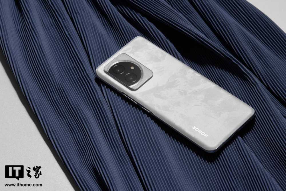 荣耀 200 系列新机入网,消息称暂定 5 月中下旬发布插图2 荣耀 200 系列新机入网,消息称暂定 5 月中下旬发布