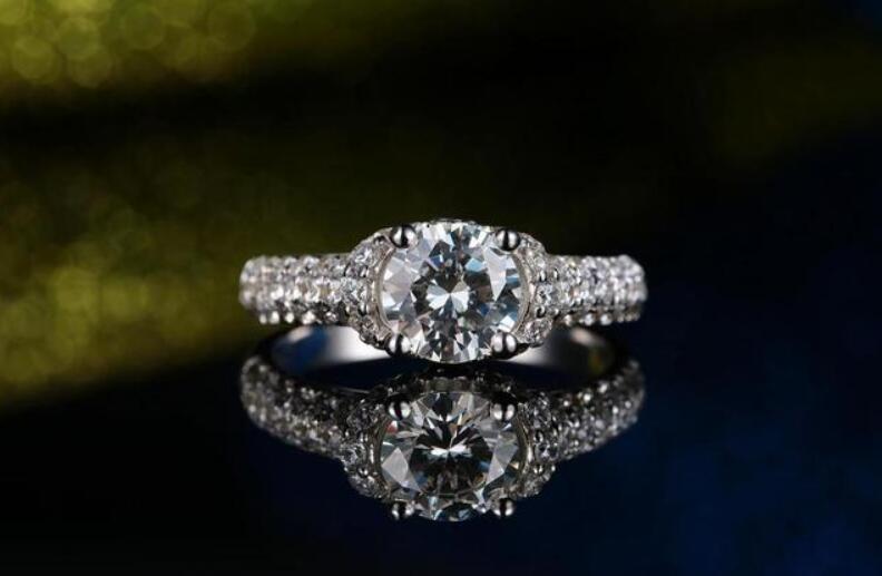 钻戒市场开始背叛爱情了 有品牌竟推出了离婚钻戒插图 钻戒