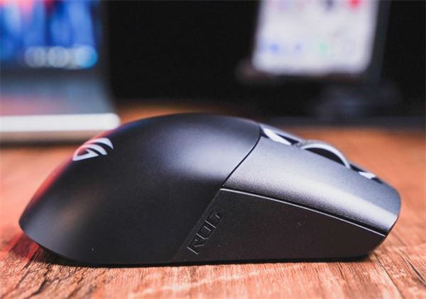 rog月刃无线版和gpw哪个好 rog月刃无线版和gpw对比详解