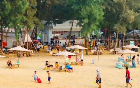 专家建议增加下半年法定节假日 当前节假日分布不合理