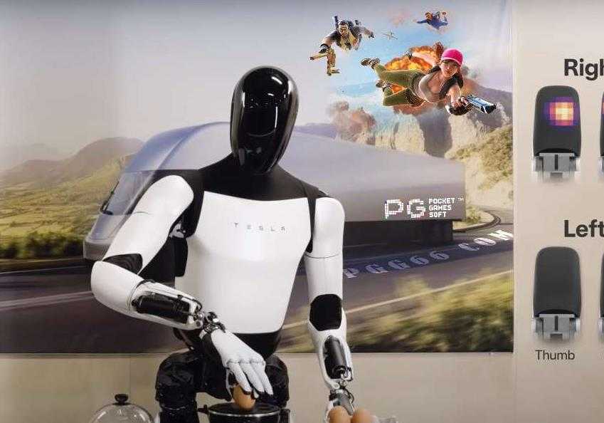 走红的“机器人太奶”约80万一台 你想要买一台吗