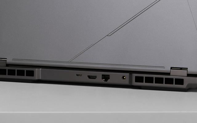 机械革命耀世16 Pro值得买吗? 机械革命耀世 16 Pro 游戏本深度评测插图8 机械革命耀世16 Pro值得买吗? 机械革命耀世 16 Pro 游戏本深度评测插图8