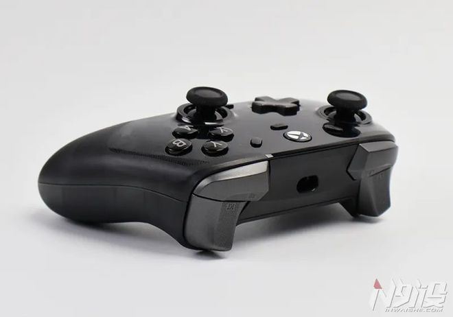 炫彩光效和原版XBOX手柄握感的游戏利器 小鸡影舞者手柄拆解评测插图8