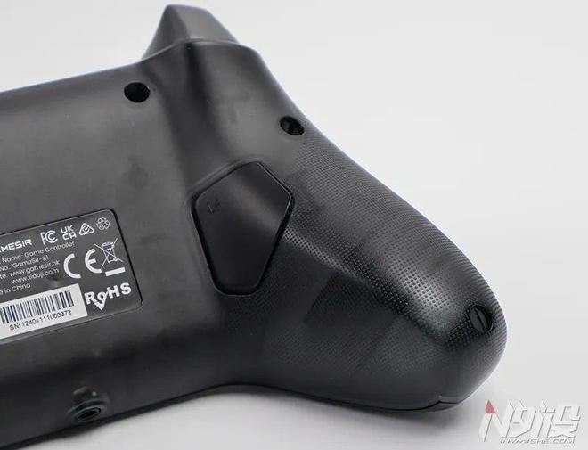 炫彩光效和原版XBOX手柄握感的游戏利器 小鸡影舞者手柄拆解评测插图11