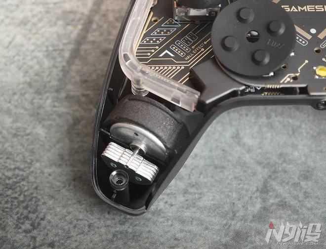 炫彩光效和原版XBOX手柄握感的游戏利器 小鸡影舞者手柄拆解评测插图16