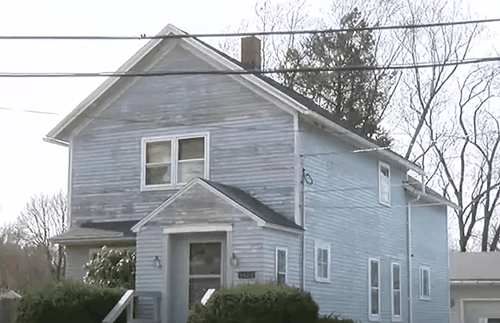 逆天！巴西大姐把尸体推到银行办贷款 还催尸体签字