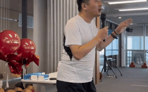 张雪峰宣布公司五一不调休：上班时间还调整到11点