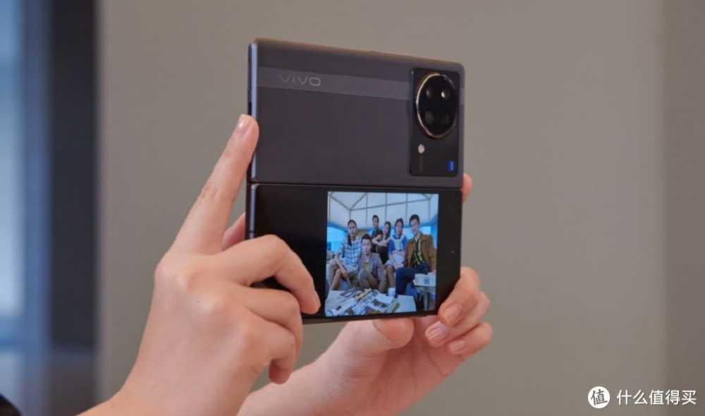 Vivo x fold3 pro 真实用户体验，优点明显，BUG 一大堆。有些功能真没吹的那么好