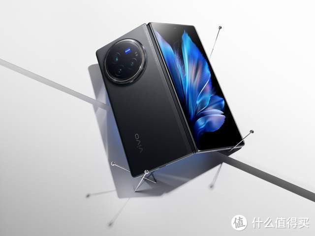 拍照“满分”！vivo X Fold3系列实测性能达到天花板，续航更持久