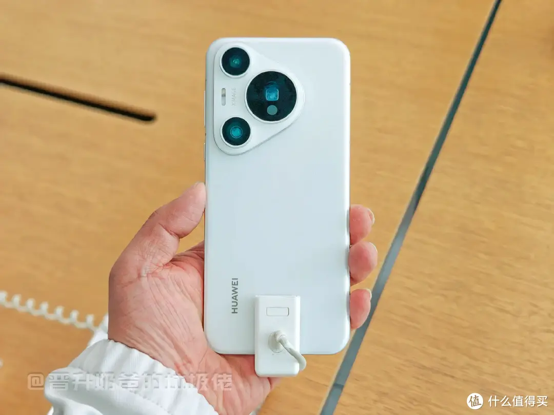 华为P70 Pro/Pura 70 Pro极速开箱上手,硬件、跑分、5G、芯片,你关心的这里都有插图5 华为P70 Pro/Pura 70 Pro极速开箱上手,硬件、跑分、5G、芯片,你关心的这里都有