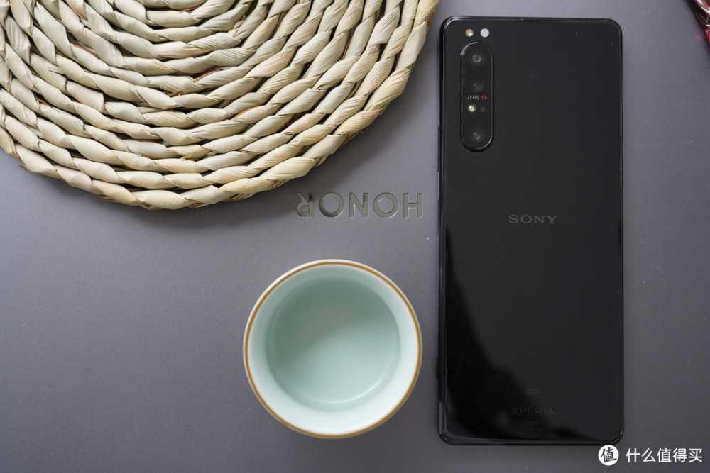 都2024了，让我看看谁还在用索尼手机