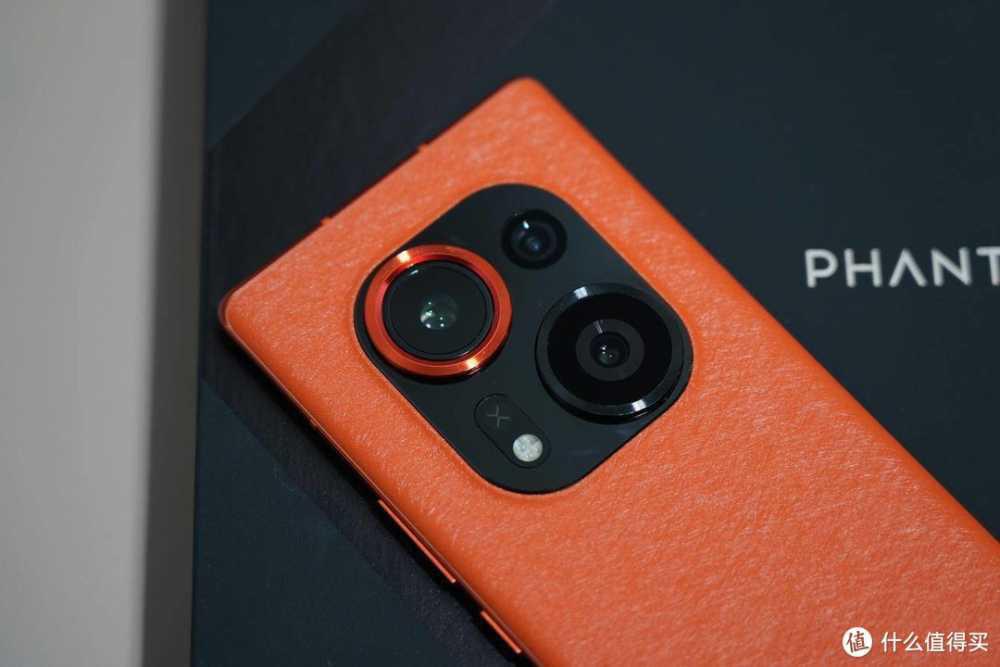 全球首款可伸缩镜头手机，搭载JN1可伸缩人像镜头，天玑9000芯片