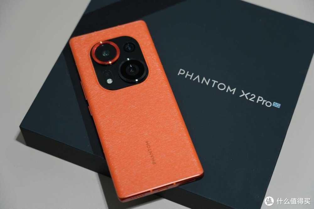 全球首款可伸缩镜头手机，搭载JN1可伸缩人像镜头，天玑9000芯片