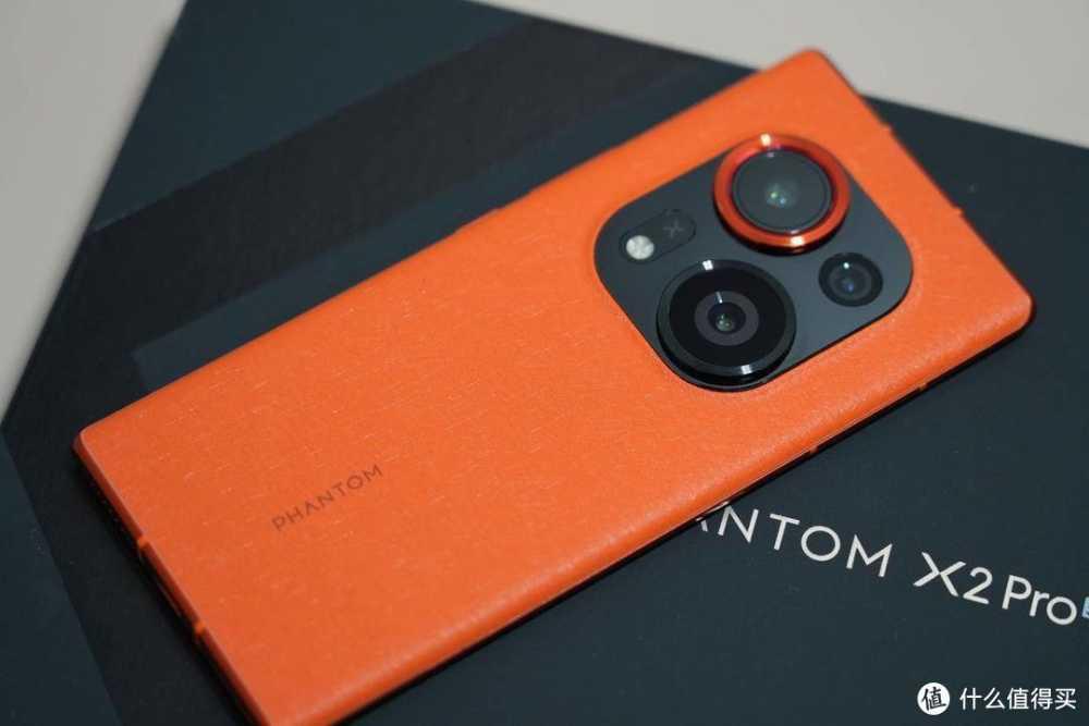 全球首款可伸缩镜头手机，搭载JN1可伸缩人像镜头，天玑9000芯片