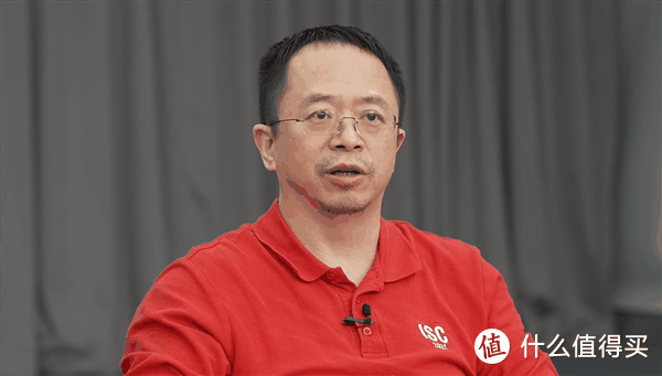 余承东赠华为问界M9给周鸿祎，红衣教主感动落泪