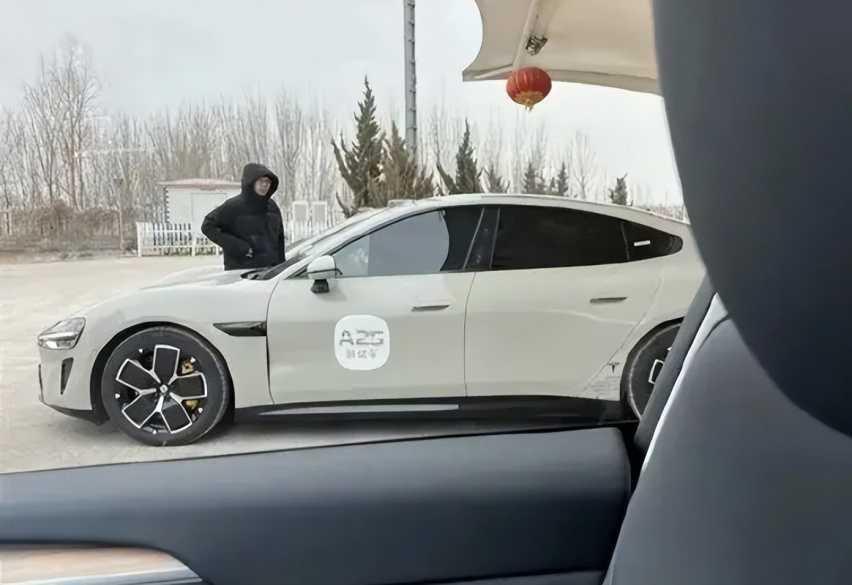 小米测试车高速公路通行费事件解读：高速公路收费站描述不够清晰