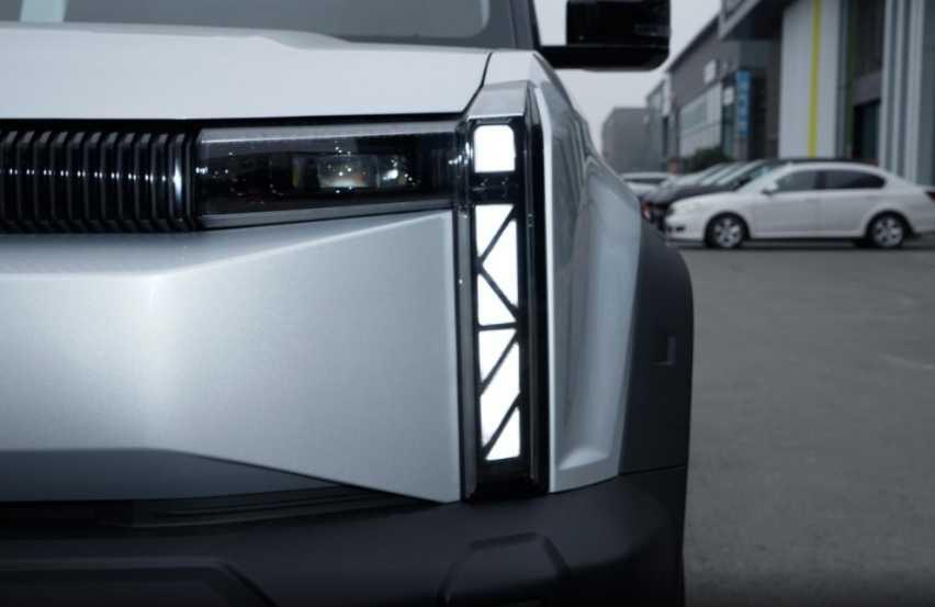 有惊喜有不足,路上偶遇奇瑞iCAR 03,没想到我率先被这点吸引了插图1 有惊喜有不足,路上偶遇奇瑞iCAR 03,没想到我率先被这点吸引了