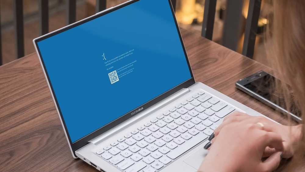 笔记本电脑蓝屏 Laptop blue screen